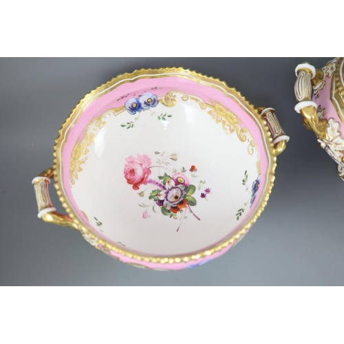 80 - An extensive one hundred and thirteen piece English porcelain dinner and dessert service, c.1825-30,... 