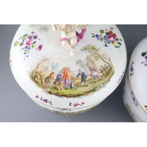 84 - A pair of large Meissen style porcelain bowls and covers, late 19th century, possibly Potschappel, p... 