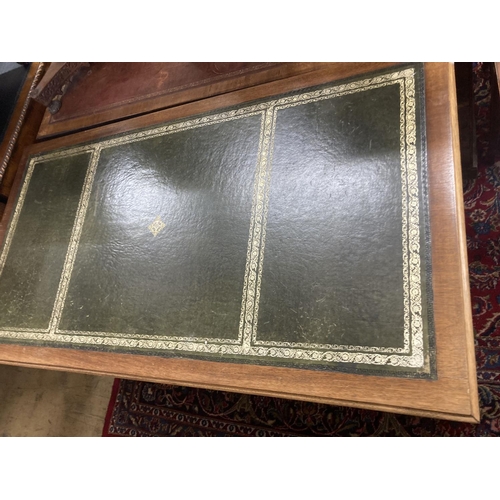 33 - An early 20th century George III style mahogany pedestal desk, width 150cm, depth 81cm, height 76cm... 