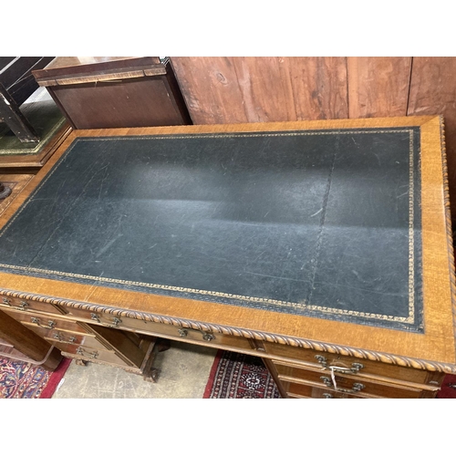 48 - An early 20th century mahogany pedestal desk, length 152cm, depth 84cm, height 78cm