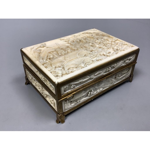 221 - A Cantonese carved ivory casket, c.1900, length 12.5cm