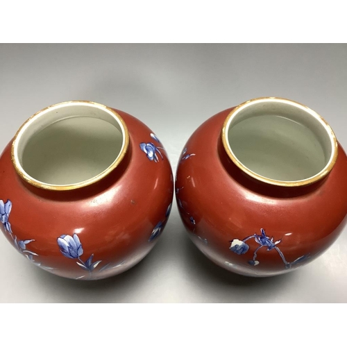 257 - A pair of Victorian Wedgwood vases and covers25cm