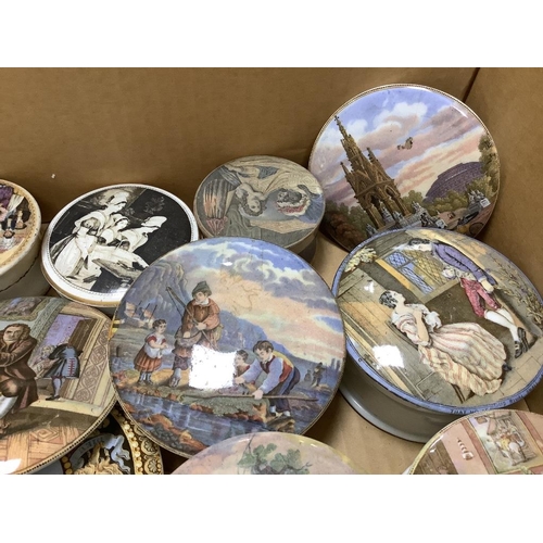 302 - A collection of Prattware pot lids and bases (approx 19)