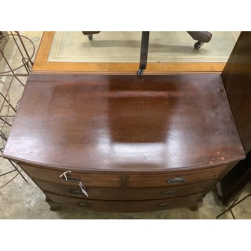 32 - A small Regency bow front chest of drawers, width 97cm, depth 50cm, height 79cm