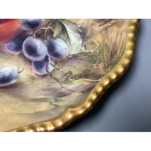 454 - A Royal Worcester fruit painted plate, signed P. Love, diameter 17.5cm