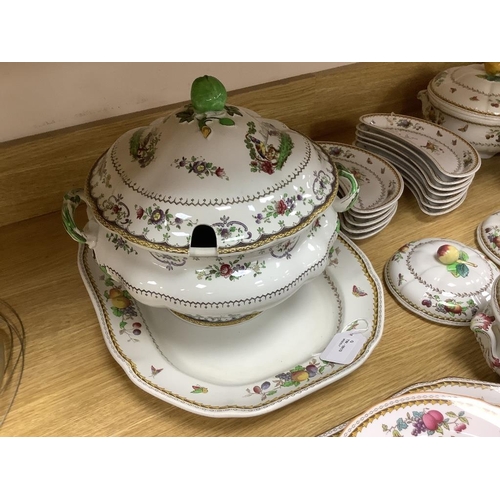 461 - A Copeland Spode 'Rockingham' pattern matched part dinner service,comprising a large soup tureen and... 