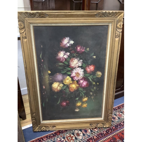 670 - Oil on canvas, Still life of flowers