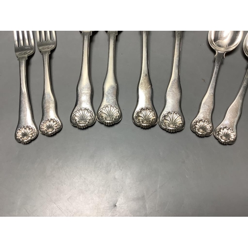 712 - Seven items of George IV silver shell pattern flatware, William M. Traies, London, 1829, one other s... 