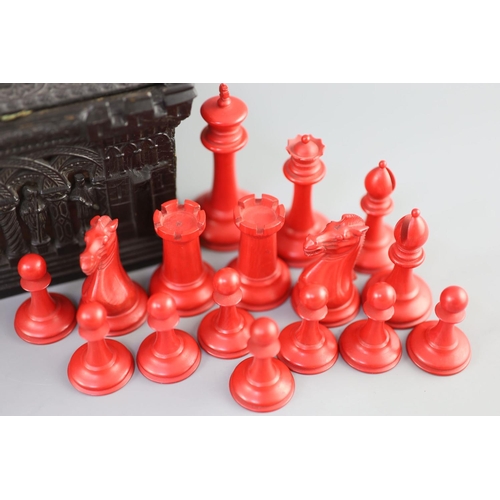 21 - A Jaques of London red and white ivory 3 1/2" Staunton chess set, c.1850,with Carton Pierre cas... 