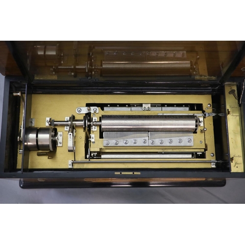 30 - A rare Swiss quatre-revolver cylinder musical box, late 19th centuryWith a sectional 148 tooth comb,... 