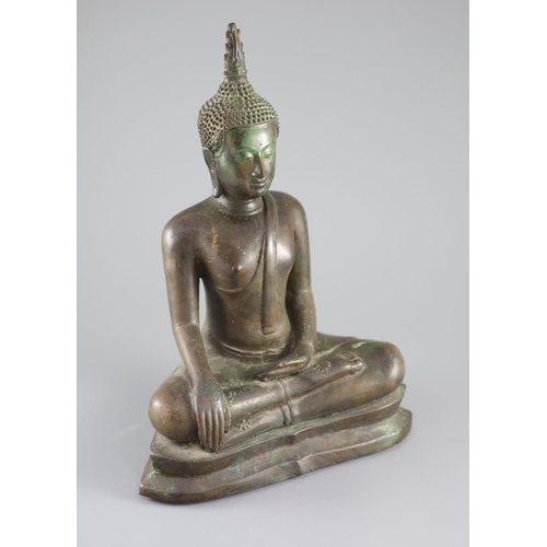 59 - A large Thai bronze seated figure of Buddha Shakyamuni, Ayutthaya Period, 17th/18th century,seated i... 