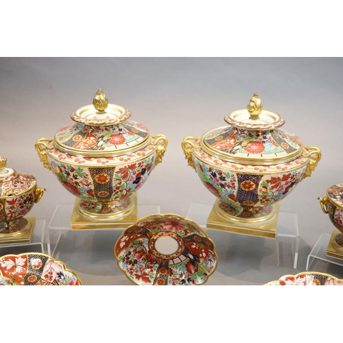 82 - An impressive Barr Flight & Barr Japan pattern dessert service, c.1810,comprising a pair of mask han... 