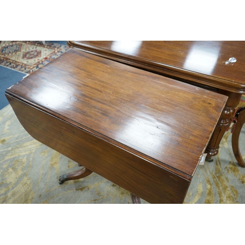 157 - A Regency mahogany drop flap Pembroke breakfast table, width 90cm, depth 49cm, height 72cm... 