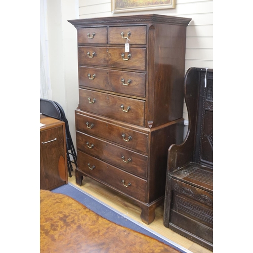 171 - A George III mahogany chest on chest, width 106cm, depth 50cm, height 179cm