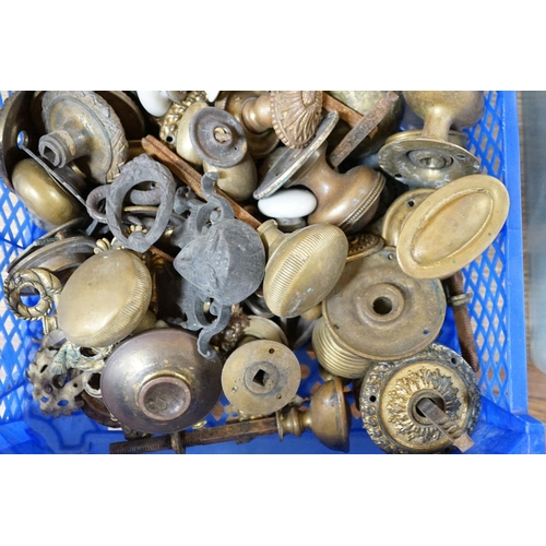 382 - A quantity of decorative fittings and a quantity of various door knobs, etc.