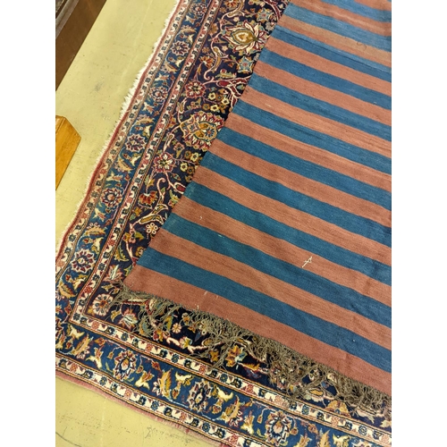 72 - An Afghan Kelim carpet, 285 x 190cm