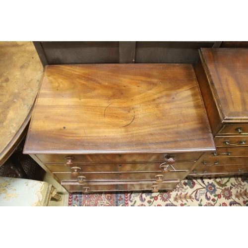 93 - A small Victorian mahogany chest of four drawers, width 78cm, depth 49cm, height 80cm