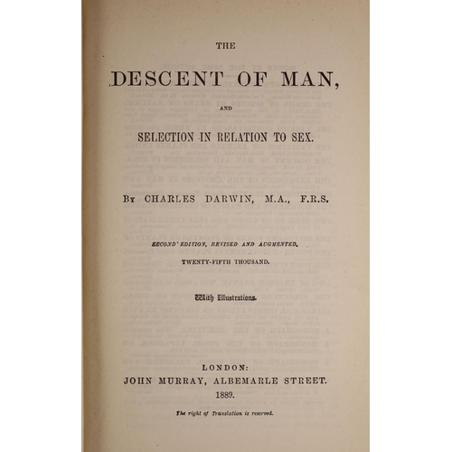 134 - °  Darwin, Charles - 6 works - The Origin of Species, 6th edition, with folding table, 1886; The Var... 