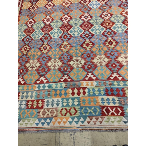 124 - An Anatolian Kilim flatweave carpet, 390 x 300cm