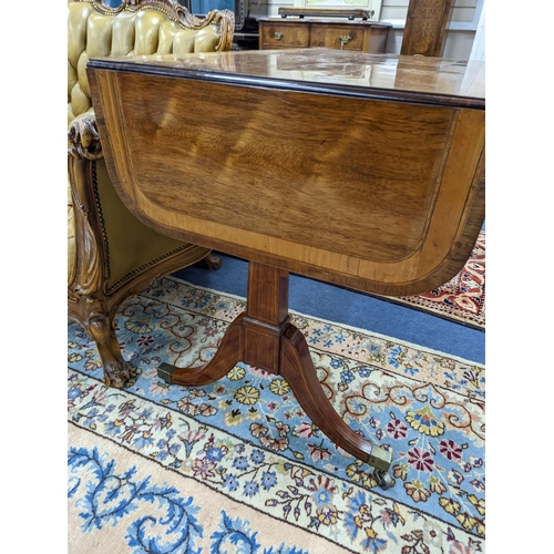 177 - A Regency satinwood banded rosewood sofa table, width 101cm, depth 60cm, height 74cm