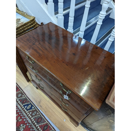 198 - A small George III mahogany four drawer chest, width 81cm, depth 45cm, height 81cm