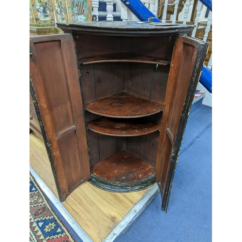 199 - An 18th century Japanned lacquer bow front hanging corner cabinet, width 58cm, depth 39cm, height 92... 