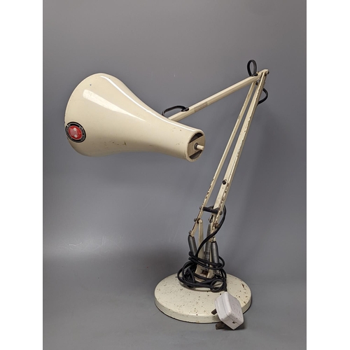 290 - A cream anglepoise lamp