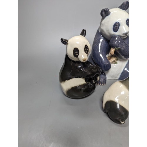 323 - A Copenhagen panda and five USSR animal models, tallest 17cm.