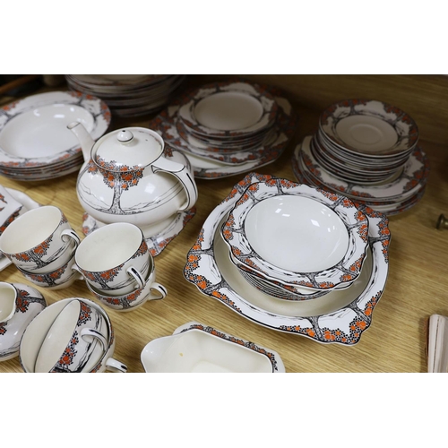 420 - Crown Ducal 'Orange Tree' tea and dinner ware