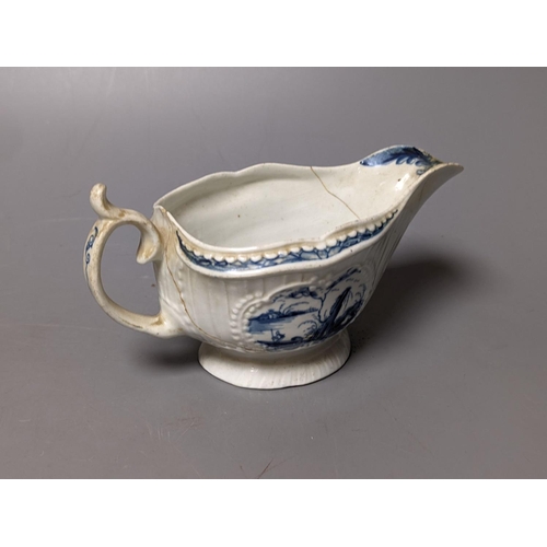 481 - A Worcester blue and white sauceboat, two tea bowls and saucers  and single saucer. (7)