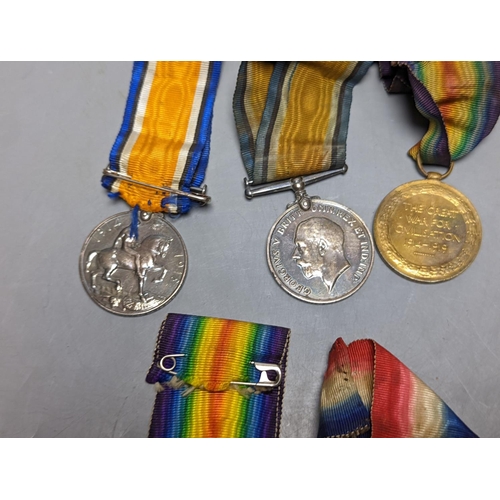 513 - Five WWI medals to Pte. E. Harvey, SOM.L.I, 21622,