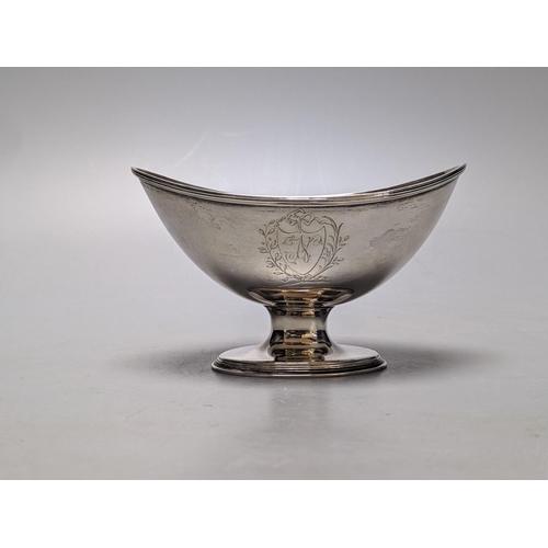 816 - A George III silver sugar bowl, (ex basket), maker's mark double stamped, London, 1790, length 13.6c... 