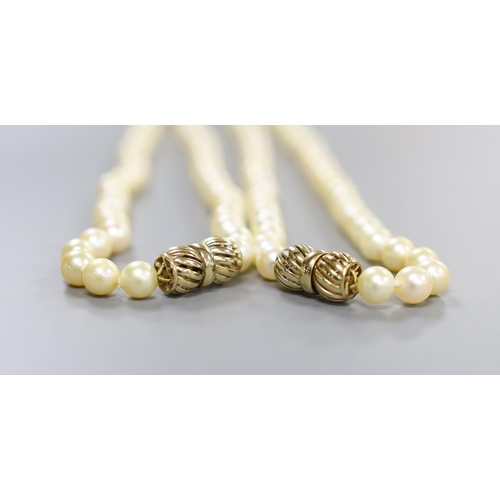 889 - Two single strand cultured pearl necklaces, with 9ct clasps, (can be worn as one), overall 88cm.... 