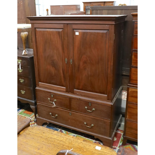 16 - A George III mahogany linen press, length 125cm, depth 64cm, height 174cm