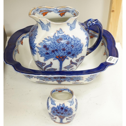 1373 - A Doulton Burslem "Tudor" pattern pottery toilet jug, basin a toothbrush vase, af (3)... 