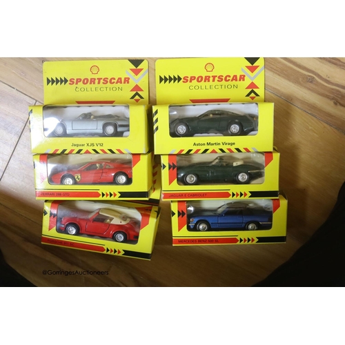 1395 - A collection of Corgi, Dinky, Matchbox and other diecast vehicles,including two Maisto Special Editi... 