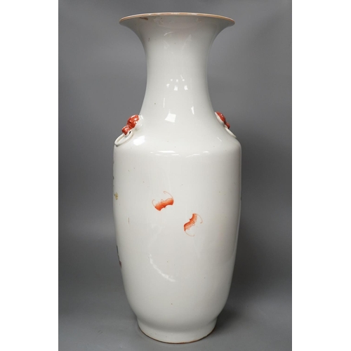 1415 - A large Chinese famille rose vase 58cm