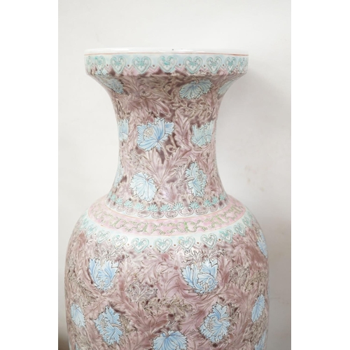 1418 - A large Chinese enamelled porcelain vase, 62cm
