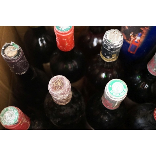 1571 - 38 various bottles of wine