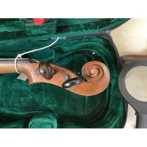 1584 - A 19th century Violin, lob. 35.5cm and bow in case