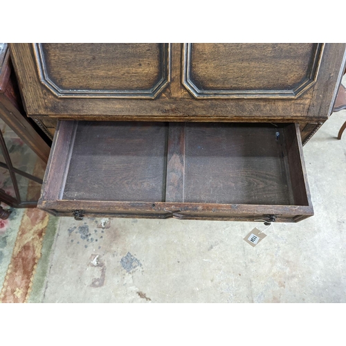 1048 - An early 20th century oak bureau, width 73cm, depth 41cm, height 99cm