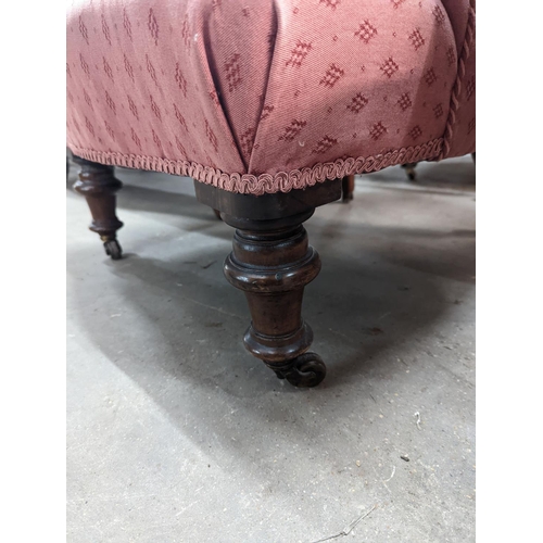 1058 - Two Victorian upholstered armchairs, width 62cm, depth 64cm, height 85cm