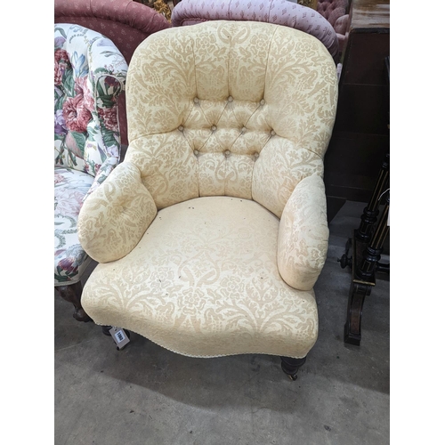 1060 - Two Victorian mahogany framed spoonback chairs, larger width 64cm, depth 72cm, height 79cm... 