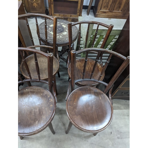 1062 - A set of four Czechoslovakian bentwood chairs