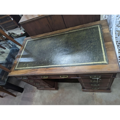 1127 - A late Victorian walnut pedestal desk, length 122cm, depth 68cm, height 76cm