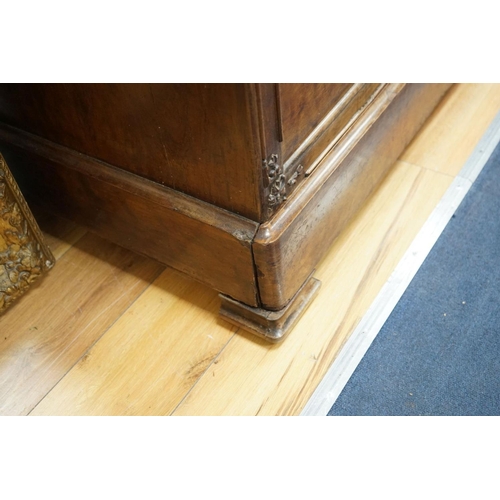 1181 - A 19th century French mahogany marble top commode, width 115cm, depth 57cm, height 96cm