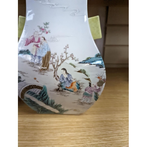 1291 - A Chinese famille rose arrow vase, Qianlong mark, 26cm