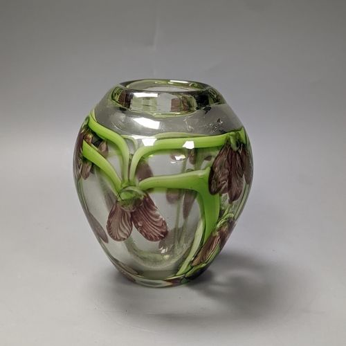 1327 - An Art glass lamp work vase 13.5cm