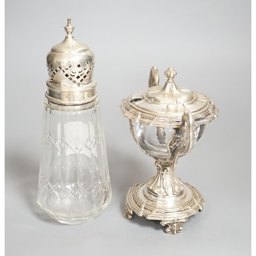 1820 - A George V silver mounted glass caster and a continental silver mustard pot frame (the latter a.f)... 