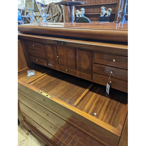 1070 - A reproduction cylinder bureau, width 110cm, depth 58cm, height 115cm